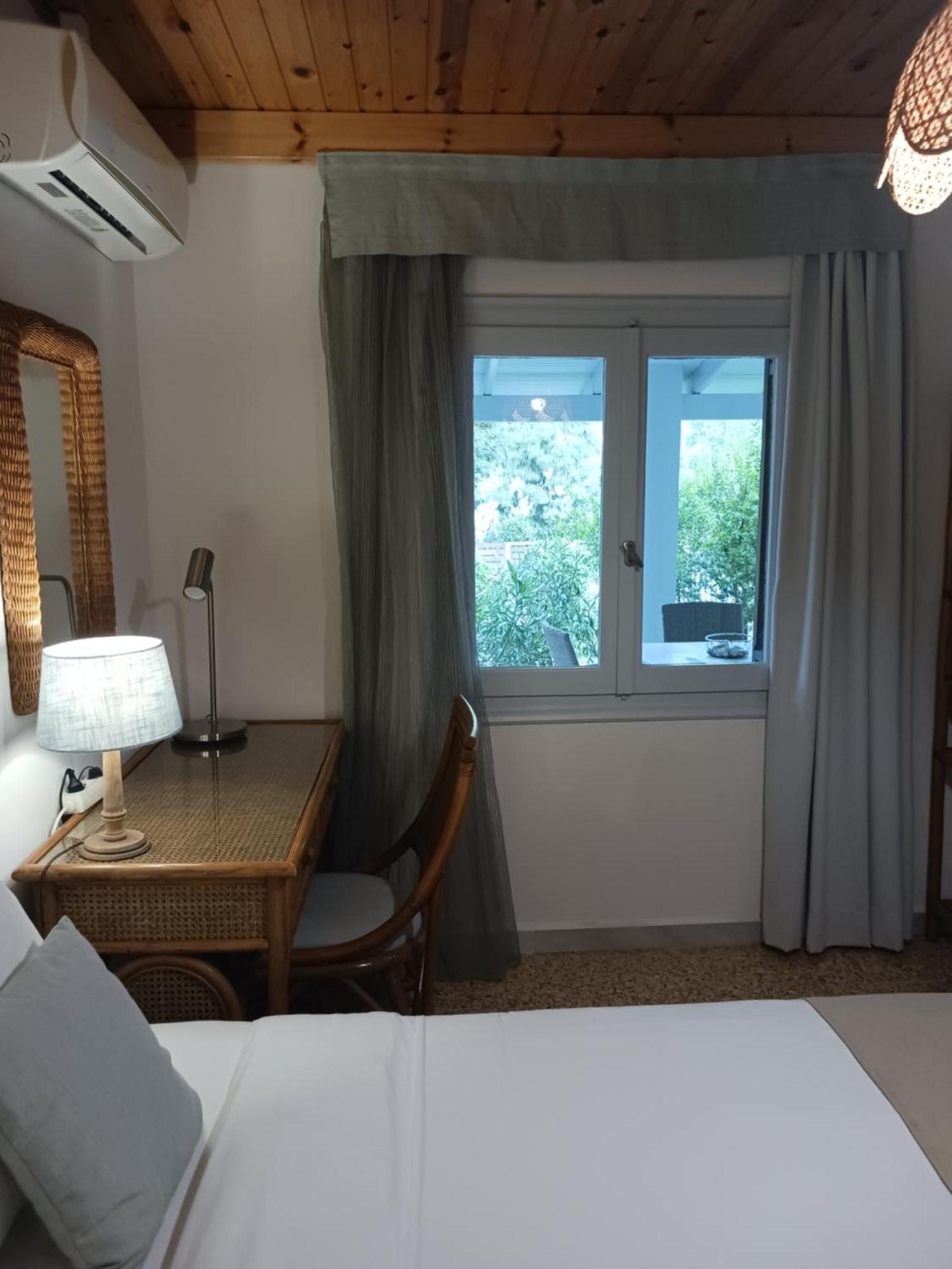 Theros & Trygos Boutique Houses - Ath Airport Artémida Rom bilde